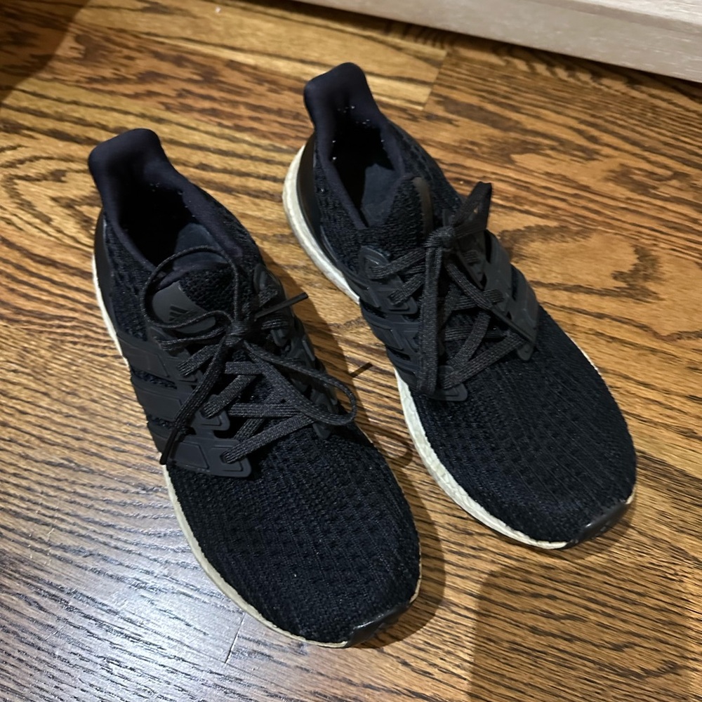 Adidas Ultraboosts - Picture 2 of 5